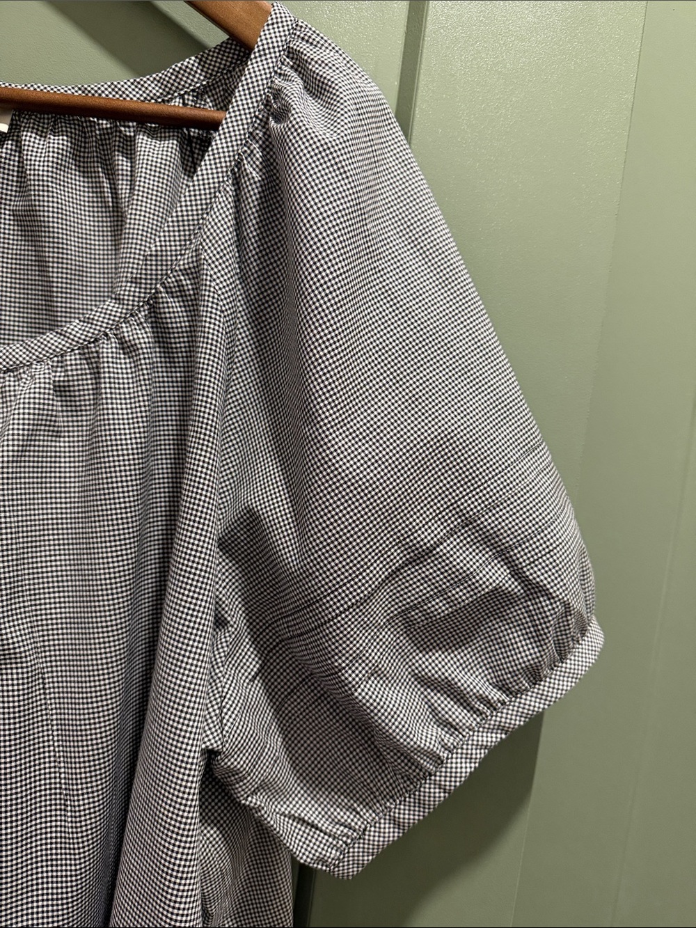 LOFT Gingham Pintucked Puff Sleeve Blouse - NWT - Picture 6 of 8